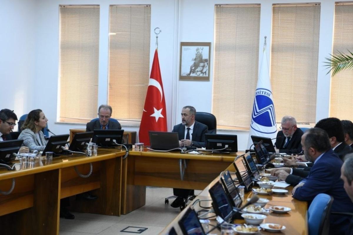 Rekt&ouml;r Uzun, Batı Karadeniz &Uuml;niversiteleri Birliği toplantısına katıldı