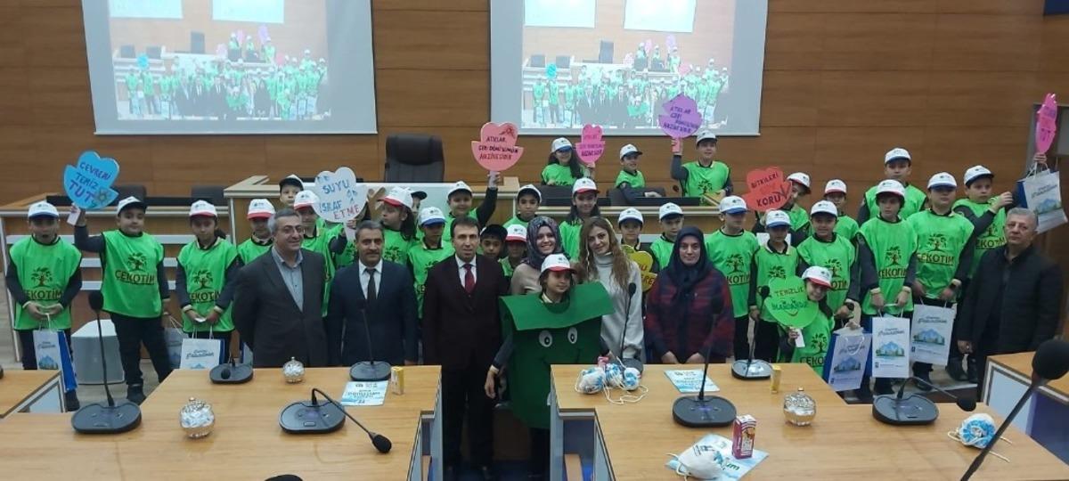 Polis Amca İlkokulu ve Paland&ouml;ken Belediyesi&rsquo;nden &lsquo;Sıfır atık&rsquo; projesi