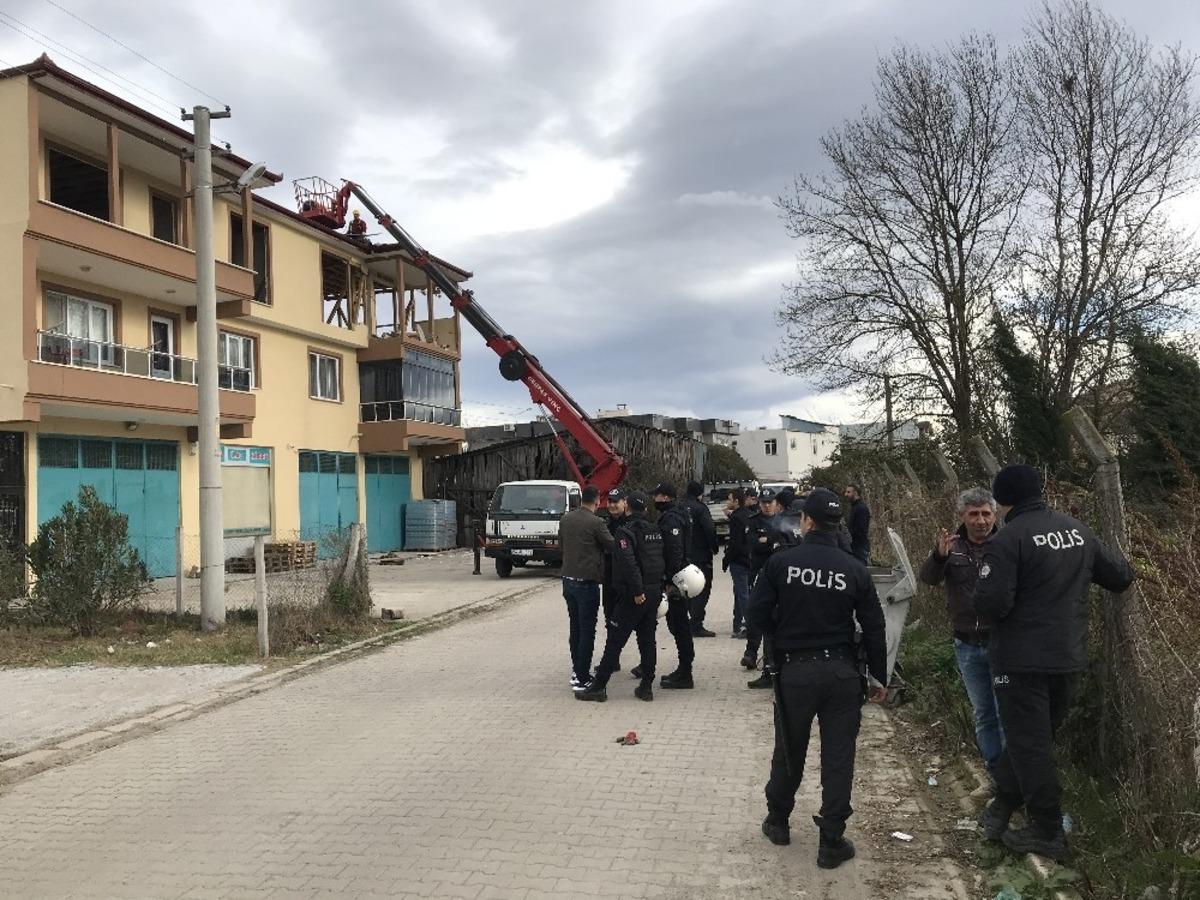 Sakarya&rsquo;da yıkım gerginliği! G&ouml;zaltılar var