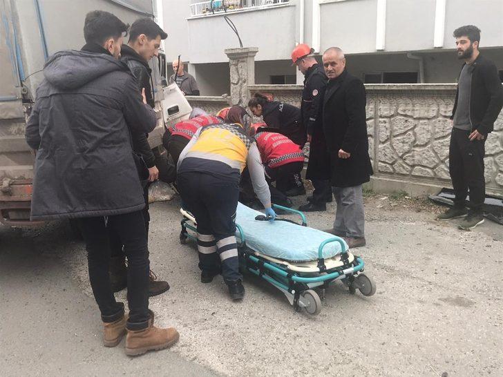 Sakarya'da freni patlayan kamyonet dehşet saçtı: 1 ölü, 1 yaralı G2