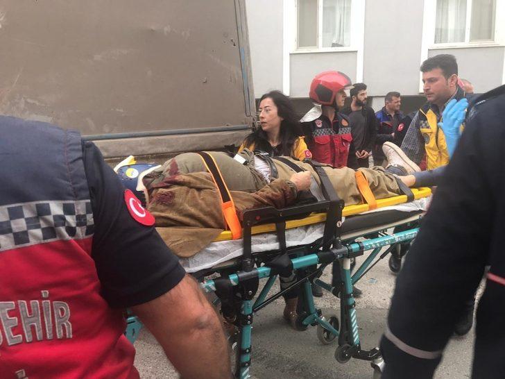 Sakarya'da freni patlayan kamyonet dehşet saçtı: 1 ölü, 1 yaralı G4