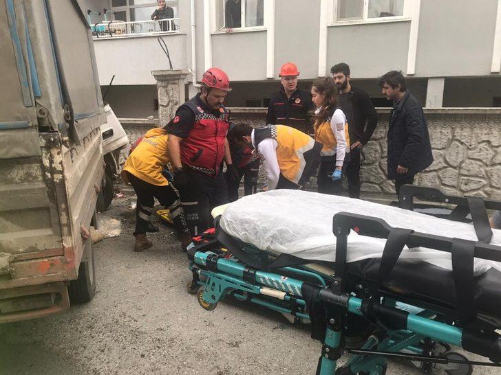 Sakarya'da freni patlayan kamyonet dehşet saçtı: 1 ölü, 1 yaralı G5
