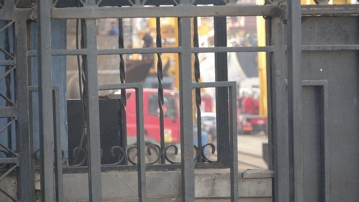 Tuzla’da korkutan gemi yangını G5