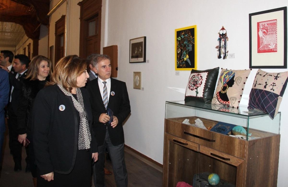 &lsquo;Sanat ve Kadın&rsquo; sergisi a&ccedil;ıldı