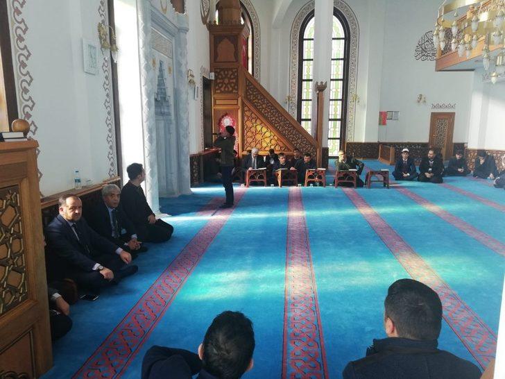 Ahlat’ta ‘İmam Hatip Liseleri Arası Ezan Okuma ve Hafızlık’ yarışması G2