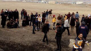 Van'da belediye otobüsü ile kamyon çarpıştı! Yaralılar var