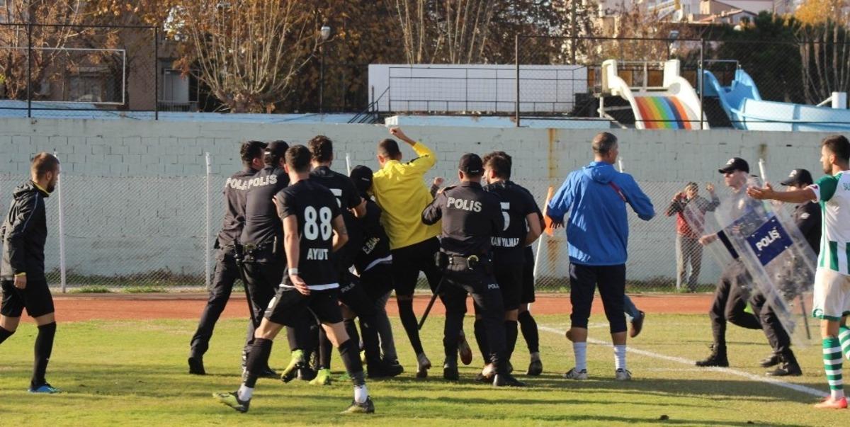 AFDK, Salihli Belediyespor&rsquo;u 3-0 galip ilan etti