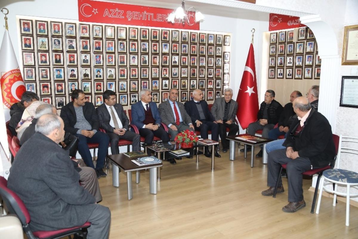 Başkan G&uuml;der, şehit aileleri ile buluştu