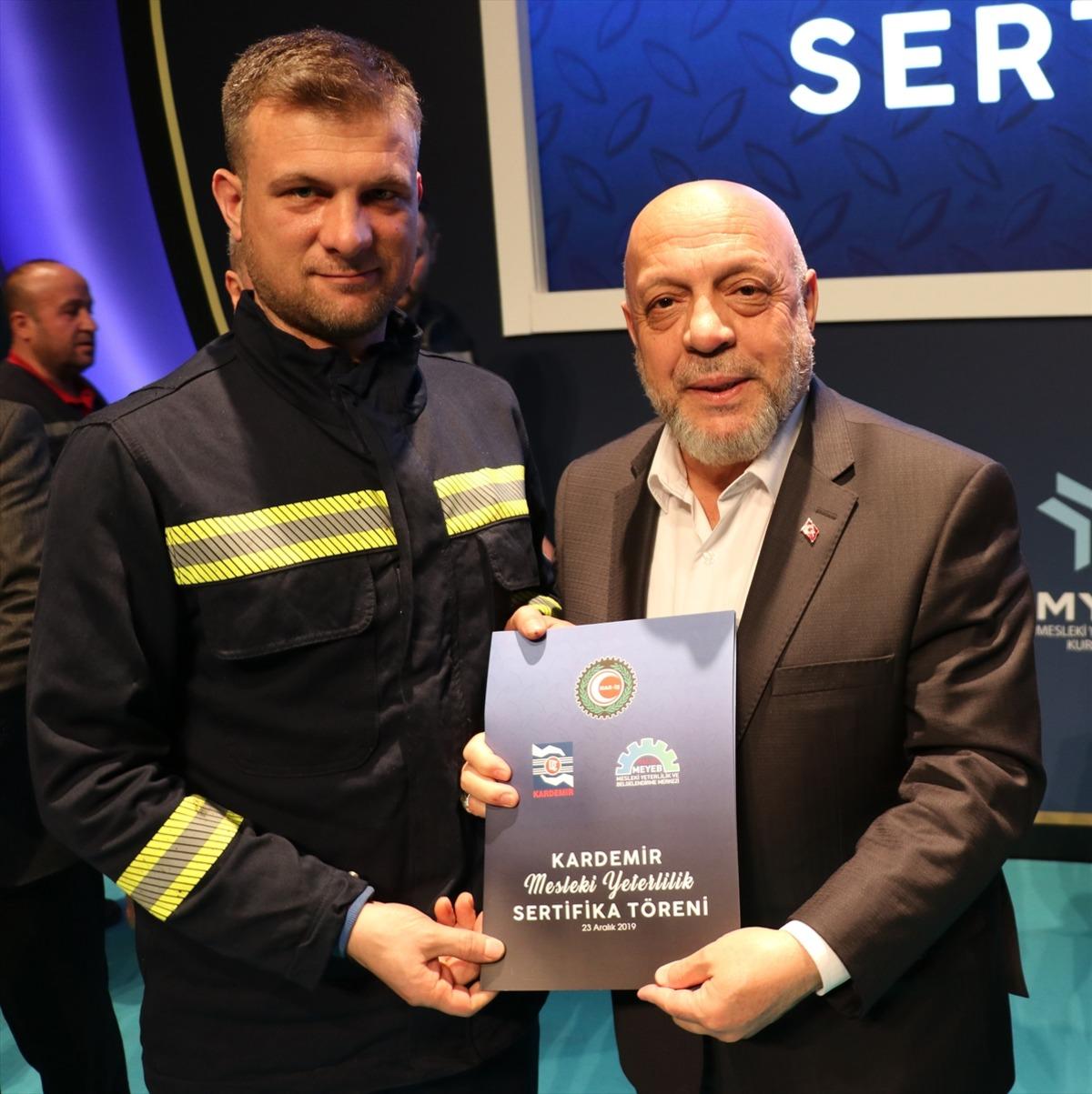 KARDEMİR'de personele mesleki yeterlilik belgesi verildi
