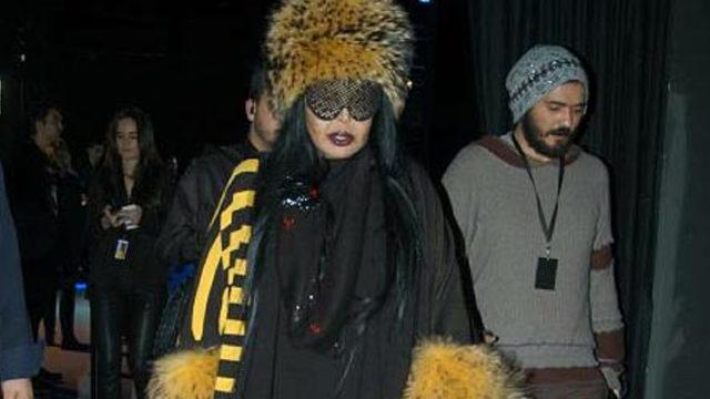 Ersoy rakun kürkle görüntülendi