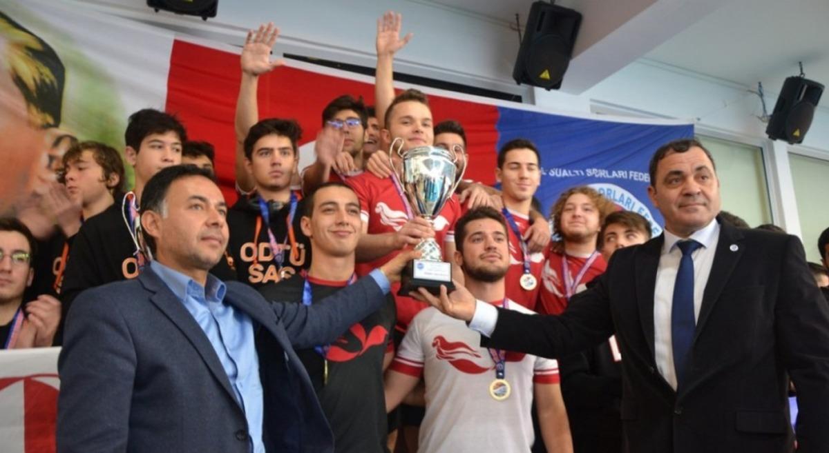 DP&Uuml;&rsquo;de d&uuml;zenlenen T&uuml;rkiye Sualtı Hokeyi Şampiyonası sona erdi