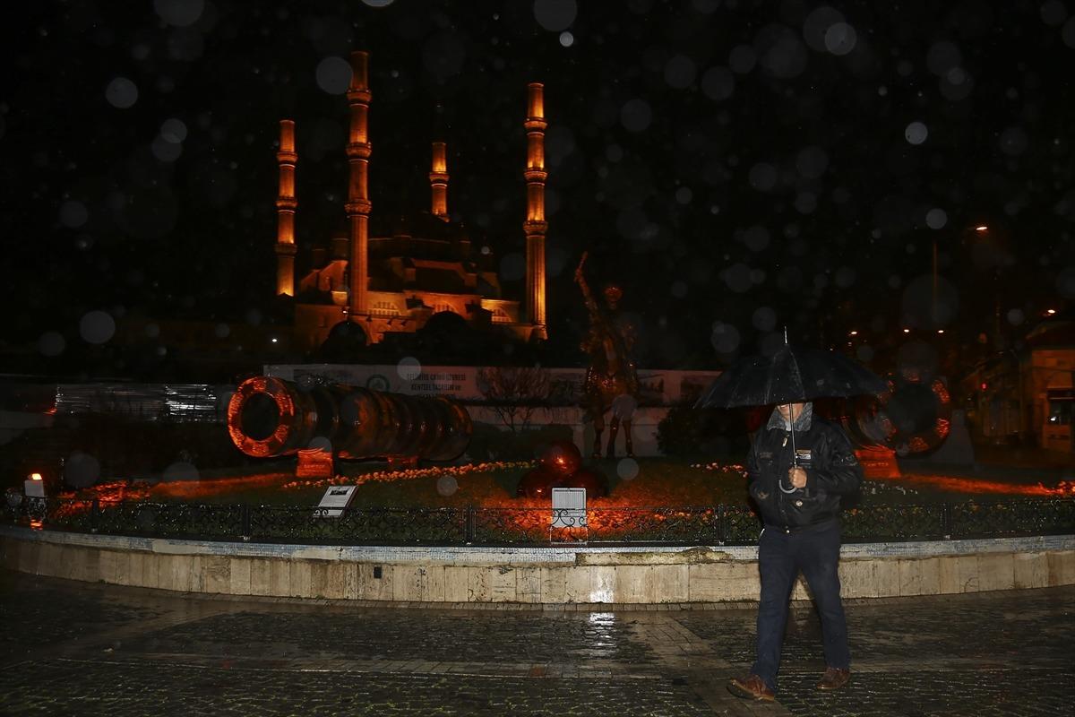 Edirne'de sağanak etkili oldu