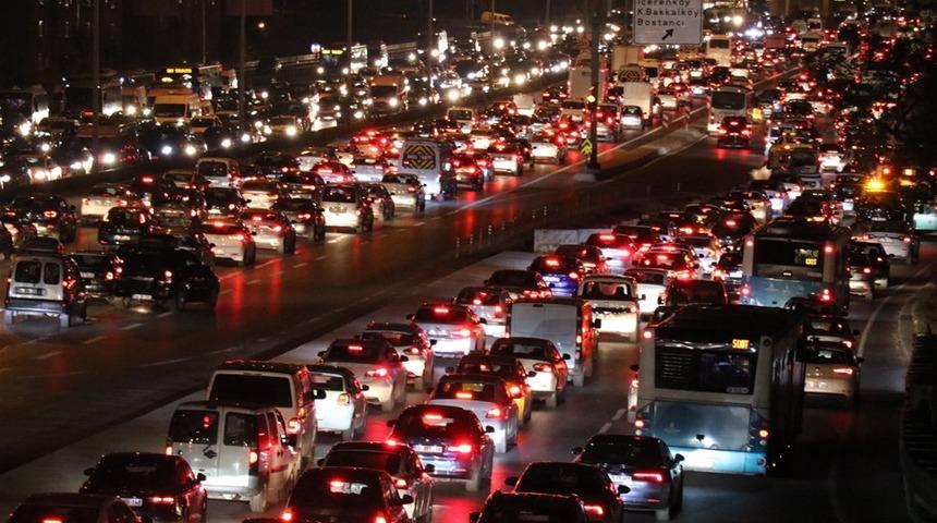 Son dakika: Benzin ve motorin fiyatlarına zam geldi