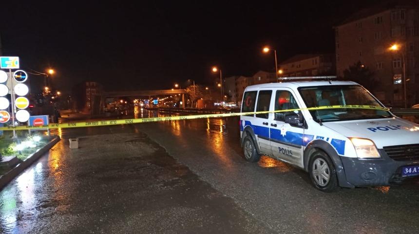 Büyükçekmece'de otomobilden açılan rastgele ateşte bir bekçi ağır yaralandı(1)