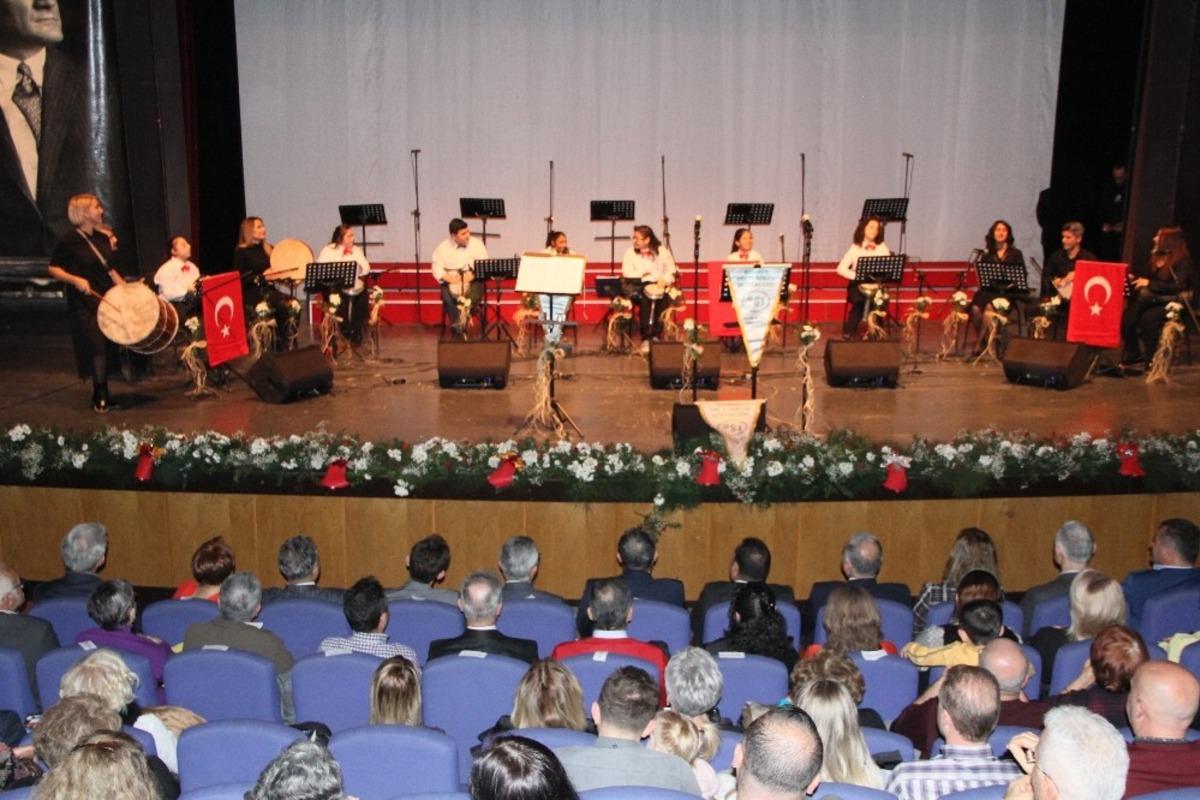 &Ouml;zel &ouml;ğrencilerden farkındalık oluşturan g&ouml;steri