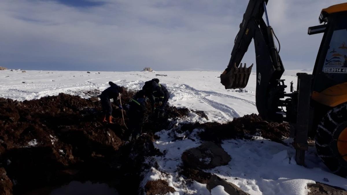 ESKİ &ccedil;alışanları eksi 20 derecede i&ccedil;me suyu hattındaki arızayı giderdi