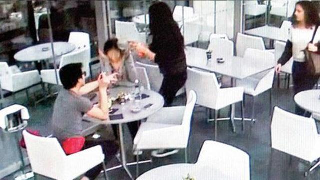 Zehra kaynar çayı böyle attı