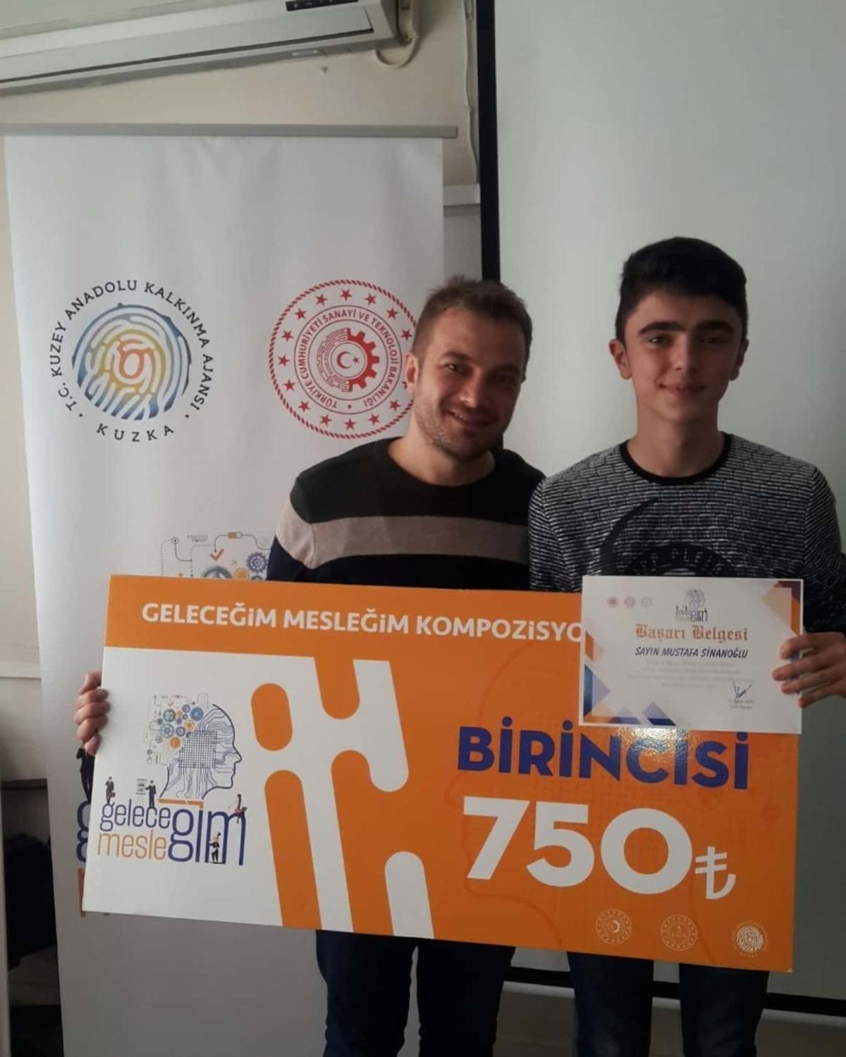 T&uuml;rkelili &ouml;ğrenciden kompozisyon yarışmasında il birinciliği