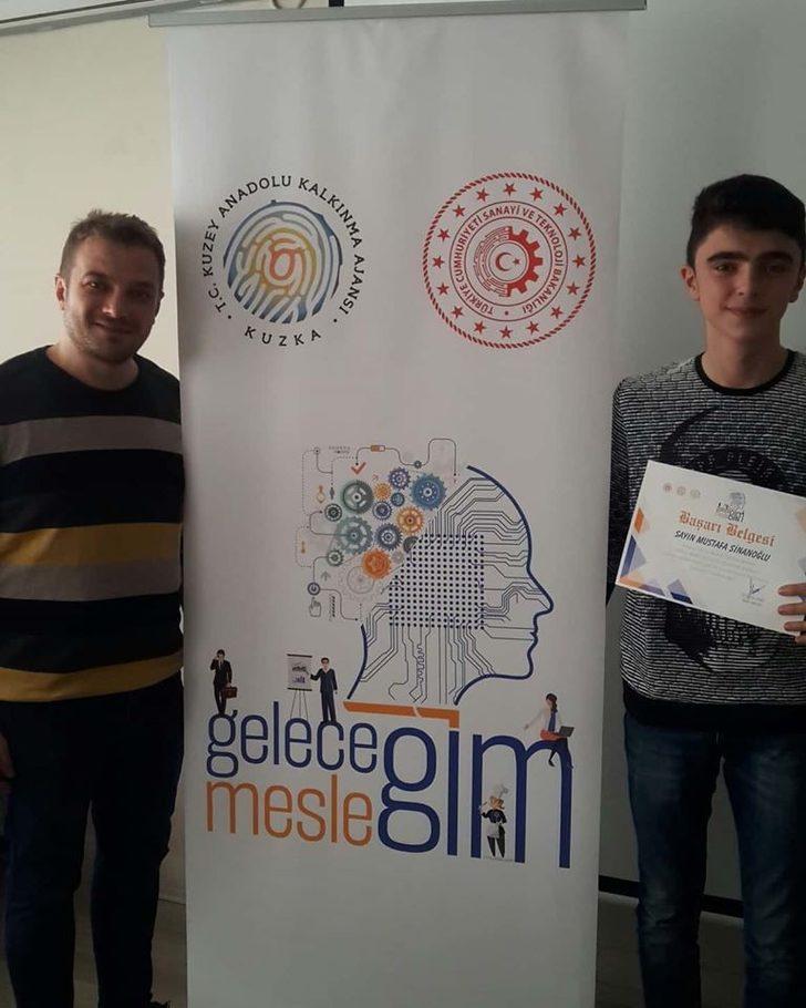 Türkelili öğrenciden kompozisyon yarışmasında il birinciliği G3