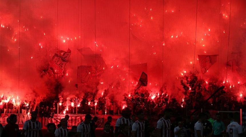 Olympiakos taraftarları, VAR hakeminin evine saldırdı