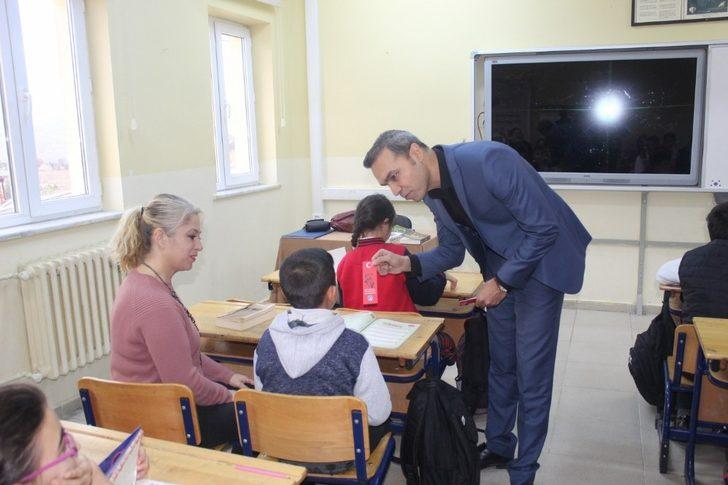 Emet’te kitap okuma kampanyası yoğun katılımla devam ediyor G5