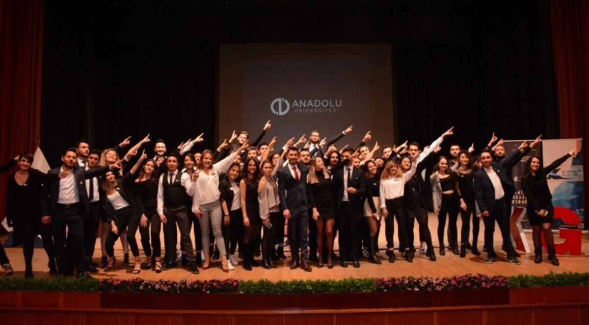 Kişisel Gelişim Zirvesi&rsquo;19 ikinci g&uuml;n etkinlikleri ger&ccedil;ekleştirildi