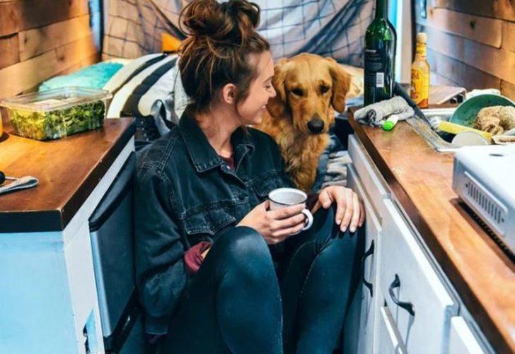 İşini sevgilisini bıraktı köpeğiyle tura çıktı! G1