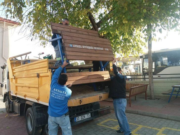 Alanya’da okul ve camilere bank ve piknik masası G2