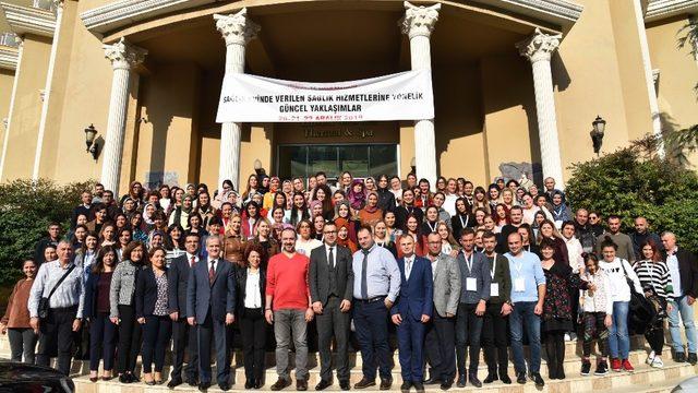 Sağlık evlerindeki ebeler Salihli’de eğitimden geçti