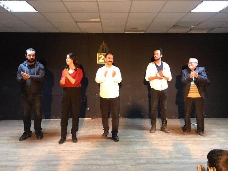 Burhaniye Kent Tiyatrosu 21 yaşında G3