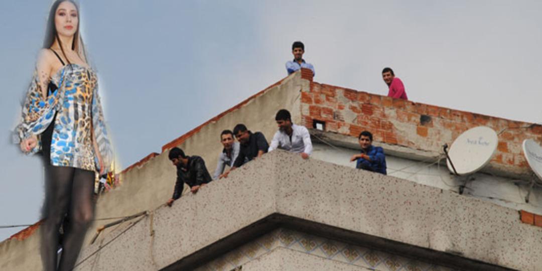 Ece aşkı &ccedil;atıya &ccedil;ıkardı