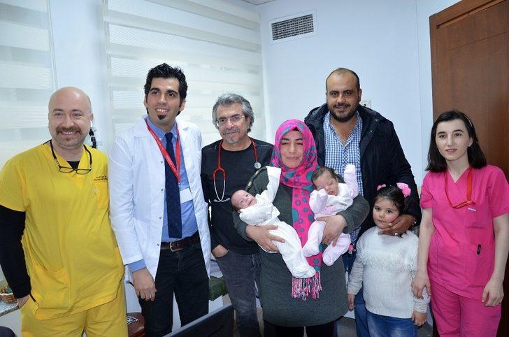 İkizinden ayrılmadı G3