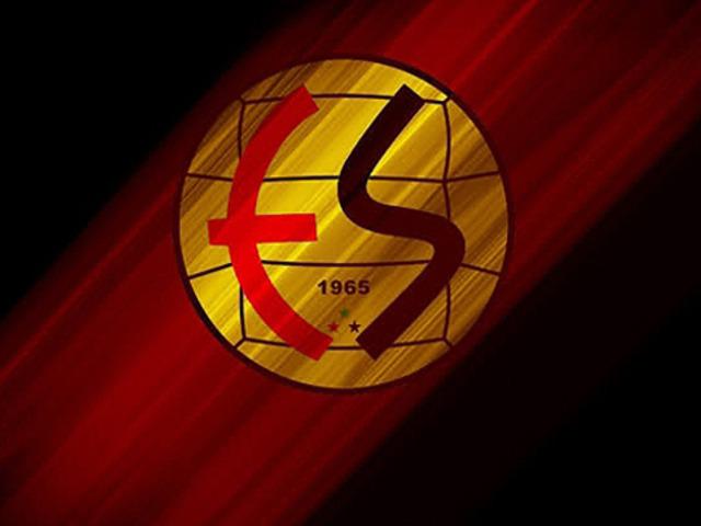 Eskişehirspor'da Coşkun Demirbakan ile yollar ayrıldı