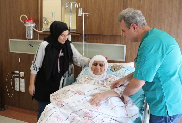 Kanser hastası kadın, Siirt’te ilk kez yapılan ameliyatla sağlığına kavuştu G2