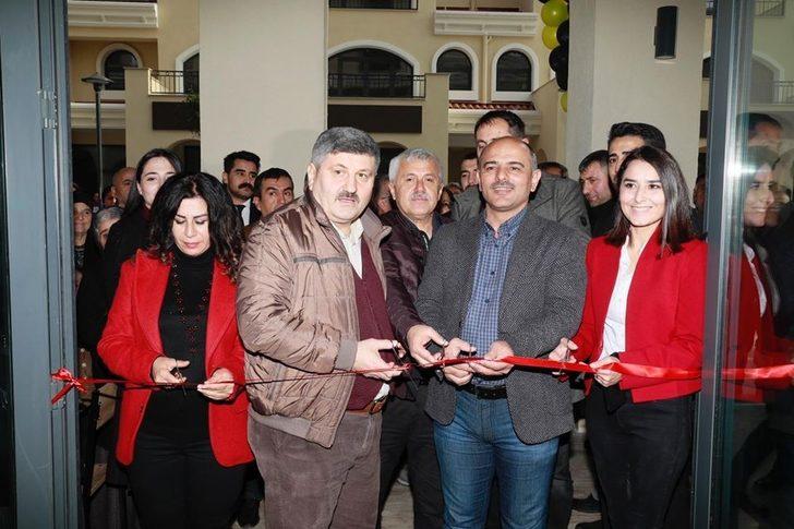 Başkan Söğüt, Ağadere Caddesi esnafıyla buluştu G4