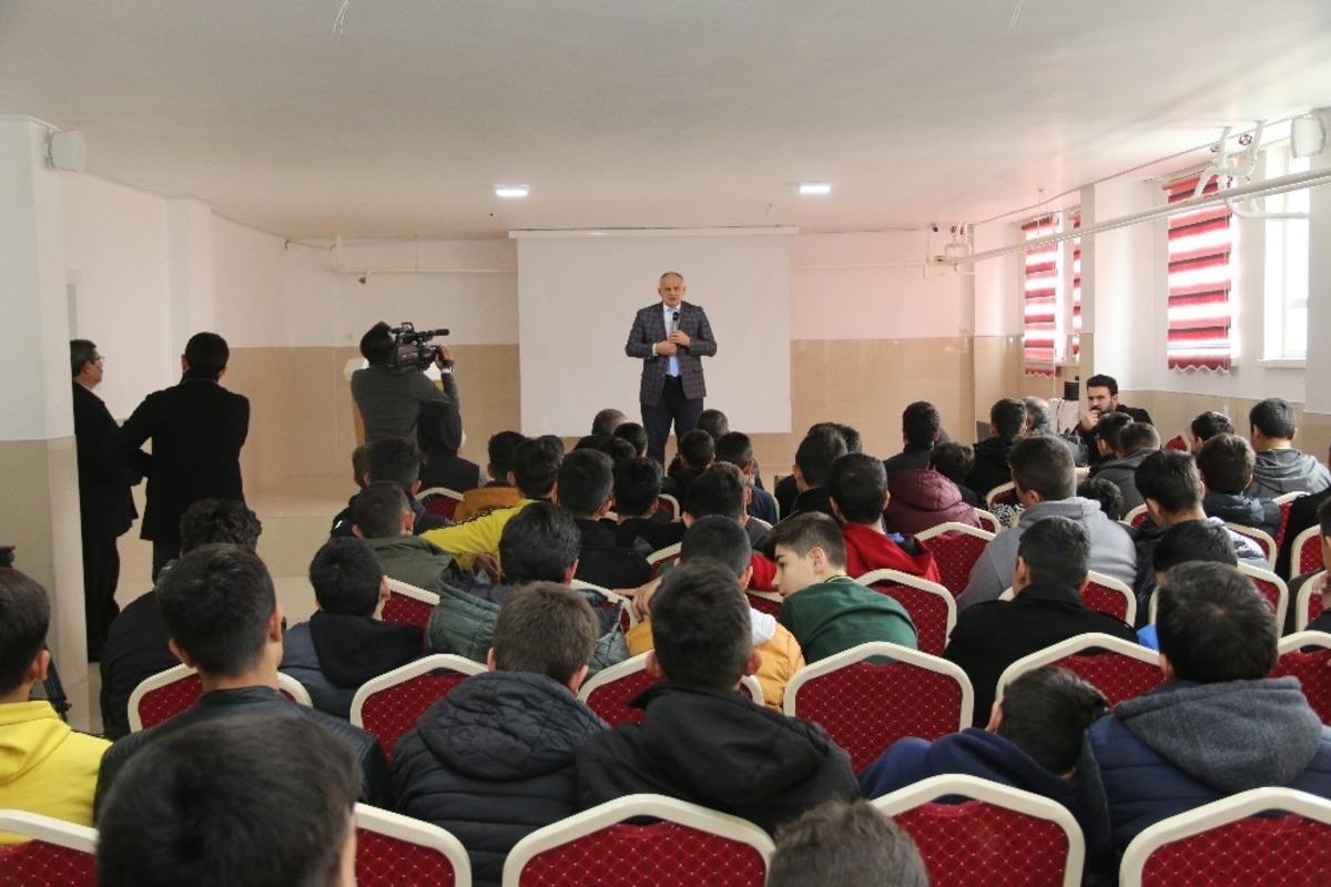 Yahyalı&rsquo;da Obezite Ve Sağlıklı Beslenme Seminerleri