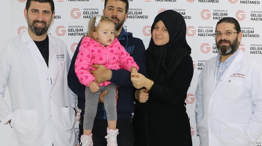 İki yaşında beyin t&uuml;m&ouml;r&uuml; ameliyatı oldu