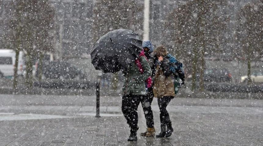 İstanbul'a ne zaman kar yağacak? Meteoroloji'den İstanbul için son dakika duyurusu: Hafta sonu karla karışık yağmur geliyor