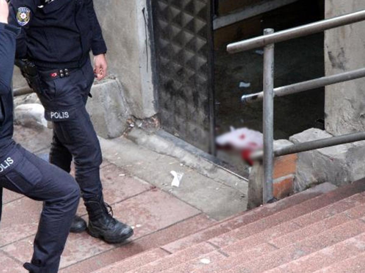 Kağıthane'de barışmak i&ccedil;in gittiği eşini silahla vurdu! 