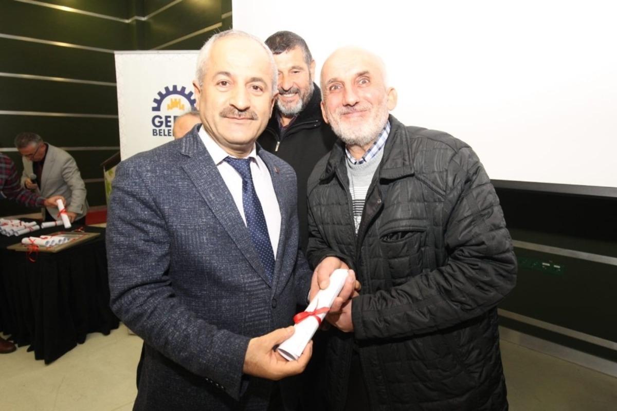 Gebze&rsquo;de tapu dağıtım t&ouml;reni d&uuml;zenlendi