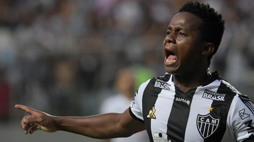 Galatasaray'a Brezilyalı yeni on numara; Juan Cazares!