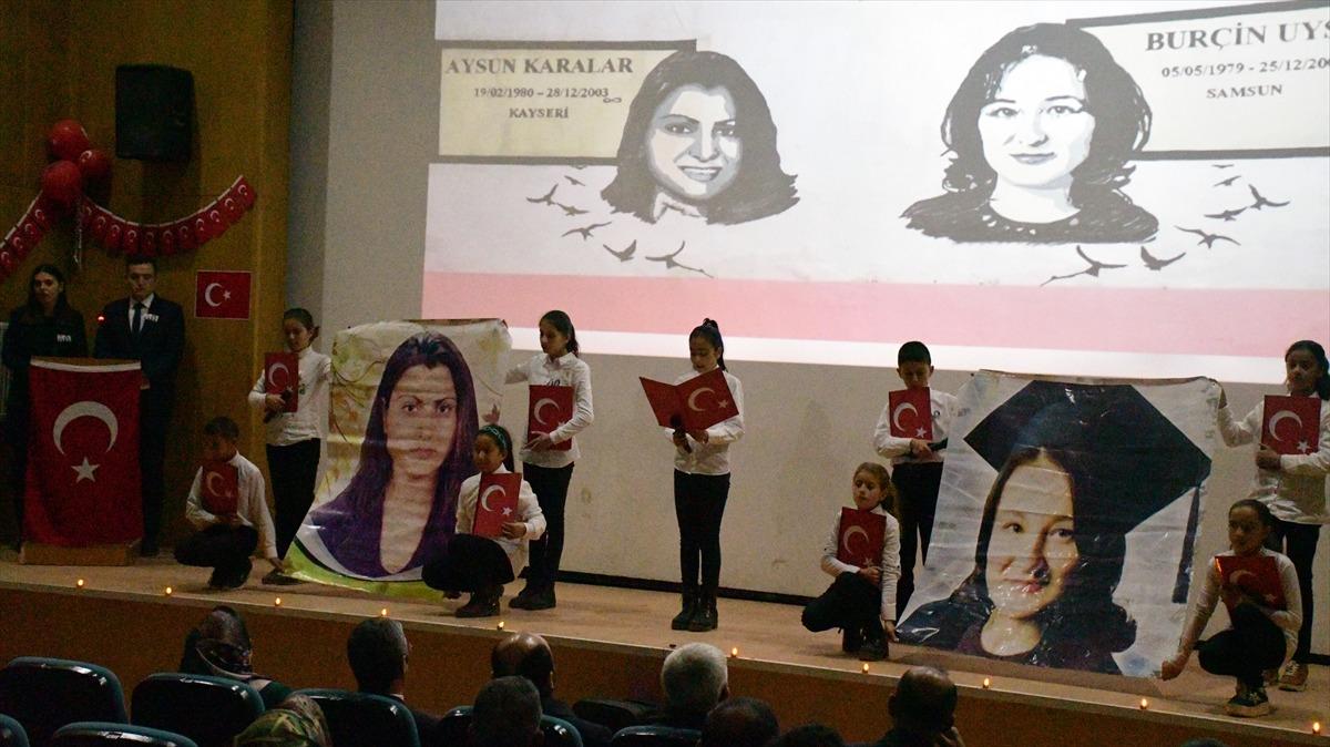 Ağrı'da 16 yıl &ouml;nce &ccedil;ıkan yangında &ouml;len &ouml;ğrenci ve &ouml;ğretmenler anıldı