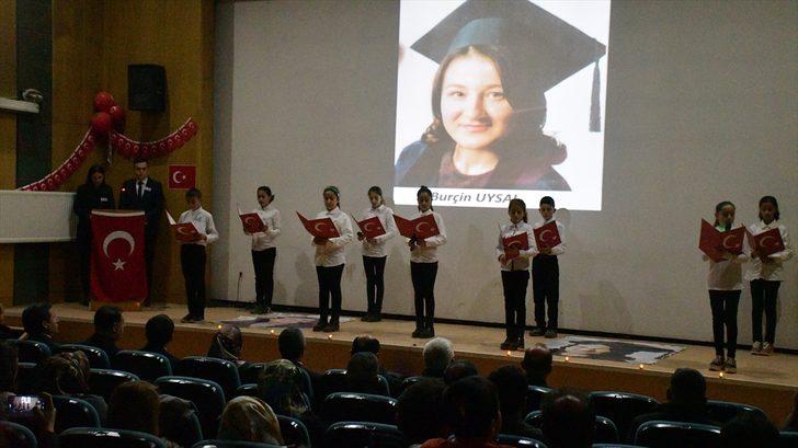 Ağrı'da 16 yıl önce çıkan yangında ölen öğrenci ve öğretmenler anıldı G3