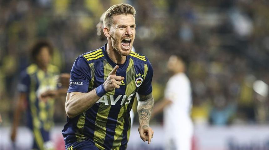 Serdar Aziz'e Rusya'dan 2 talip birden!