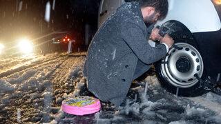 Kahramanmaraş- Göksun karayolu 'kar' nedeniyle ulaşıma kapandı! Okullar tatil edildi!