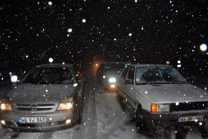 Kahramanmaraş- Göksun karayolu 'kar' nedeniyle ulaşıma kapandı! Okullar tatil edildi! G5