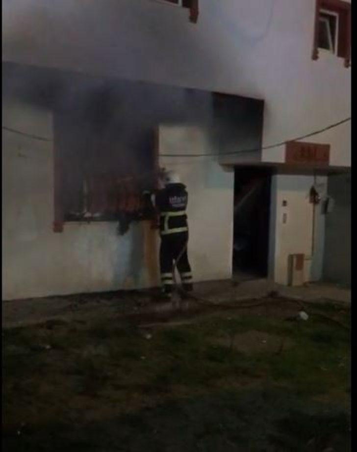 Binayı apar topar boşalttılar! 5 kişi hastanelik oldu! G3