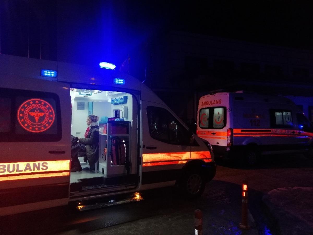 Kayseri&rsquo;de yolcu otob&uuml;s&uuml; devrildi: &Ccedil;ok sayıda yaralı var!