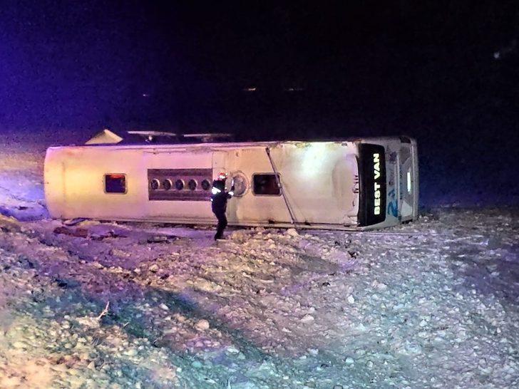 Kayseri’de yolcu otobüsü devrildi: Çok sayıda yaralı var! G5