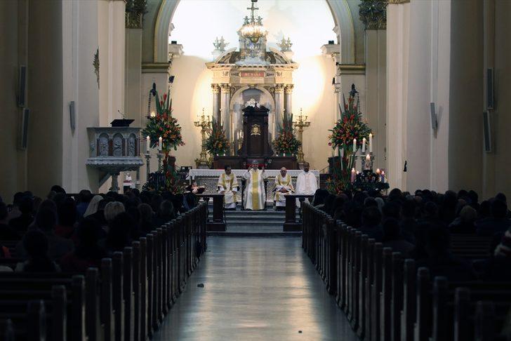 Kolombiya'nın başkenti Bogota'da Noel ayini G4